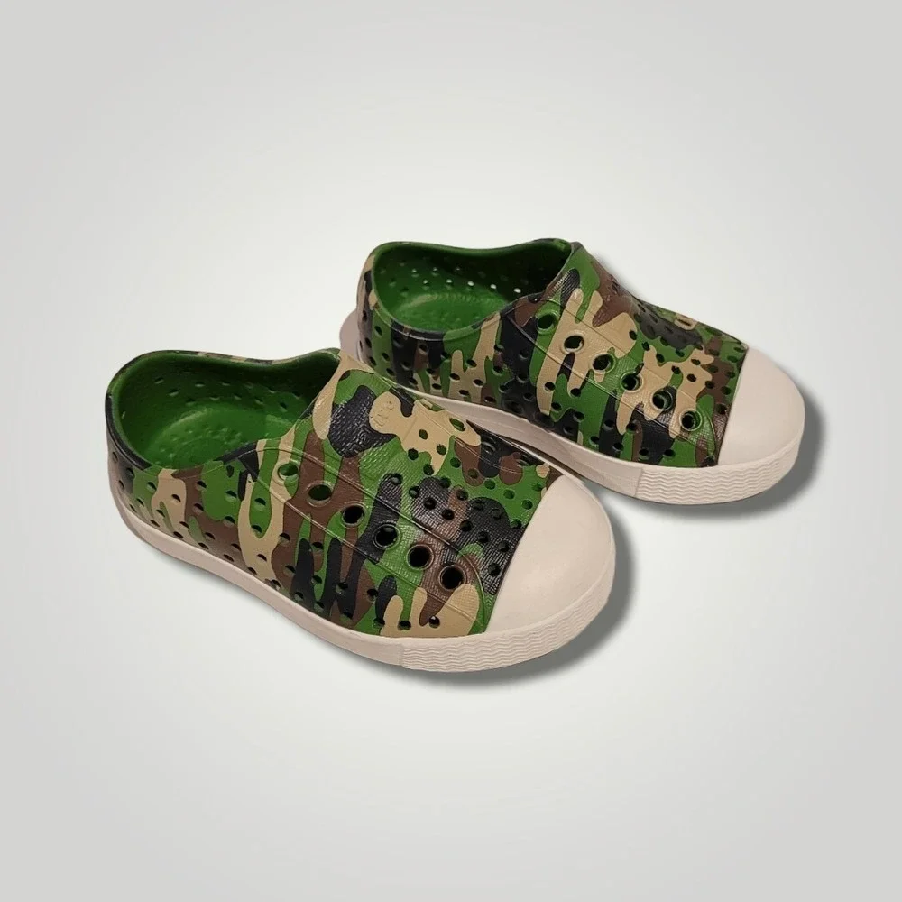 Native Jefferson Slip on Water Friendly Green Camouflage Sneakers Size C5